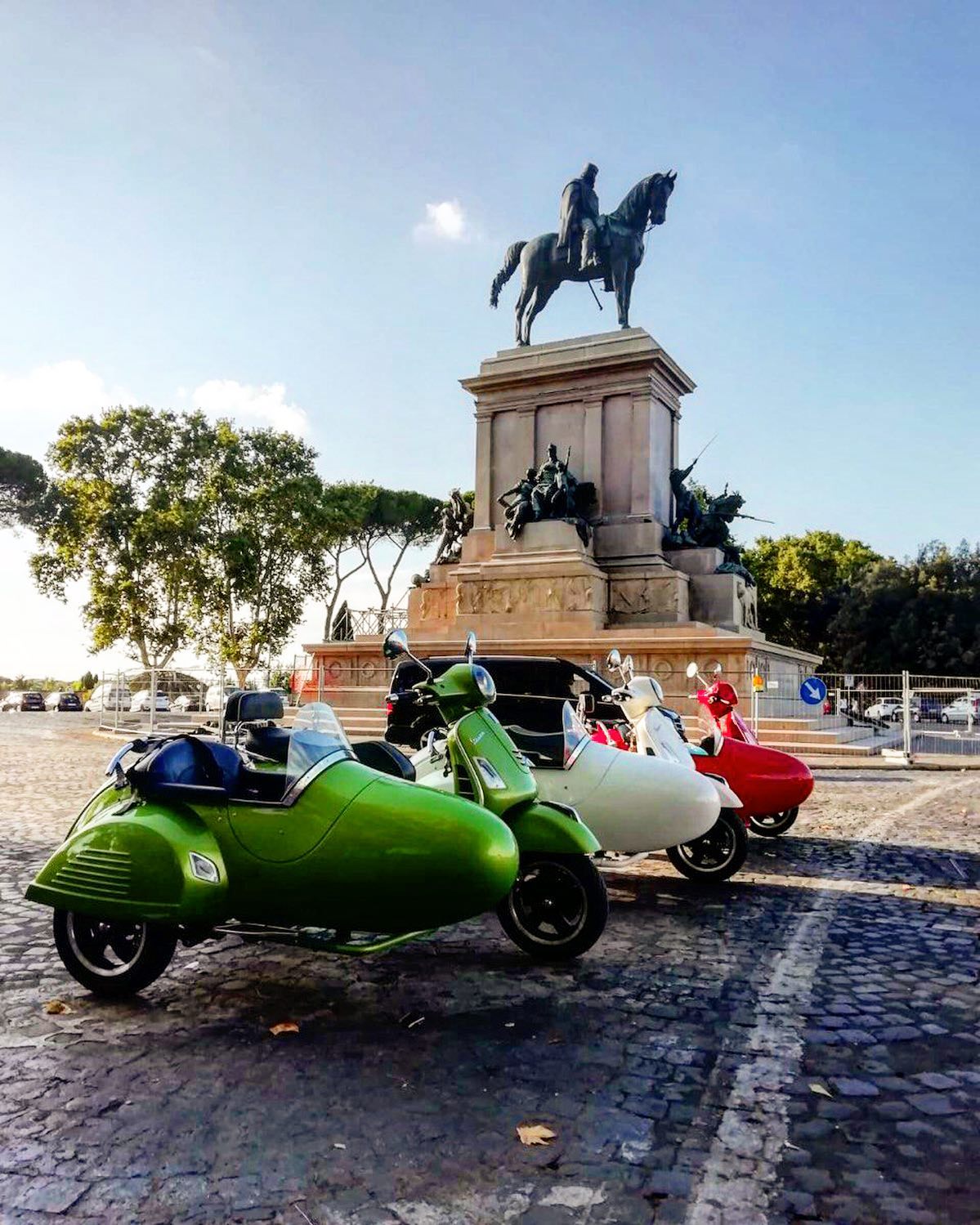 Vespa side car rome